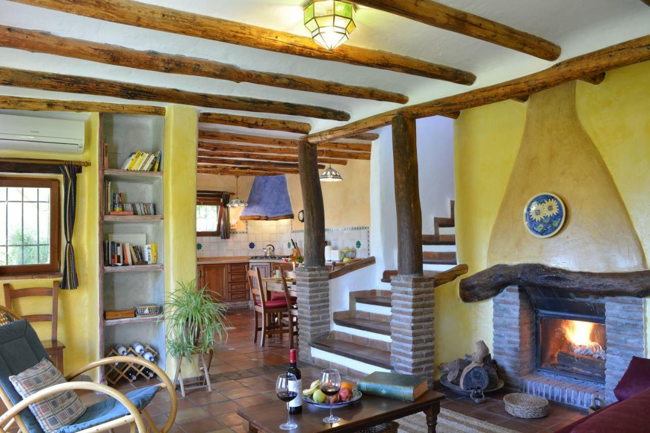 Casa Rural Cortijo El Potro 오르히바 외부 사진